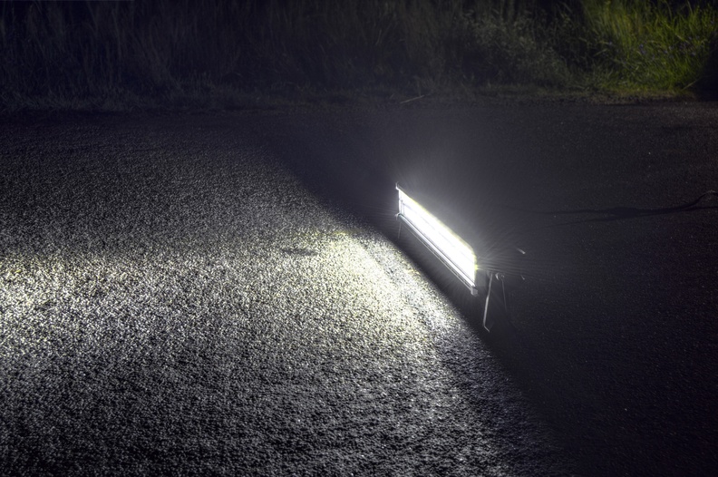 jonathan-petersson-grizzlybear-se-led-work-light-road-night.jpg